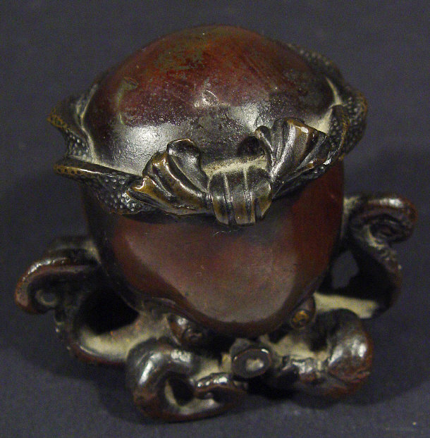 19th Century Japanese bronze octopus 7cm high