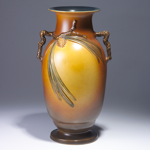 Large ROSEVILLE Brown Pine Cone two handled vase 913 18