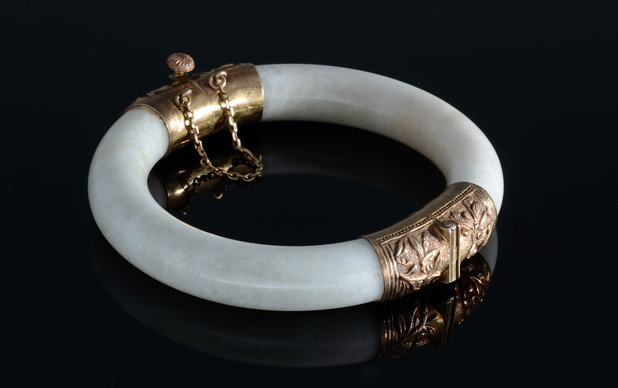 NEPHRITE JADE BANGLE BRACELET Exotic hinged bracelet with engraved gold