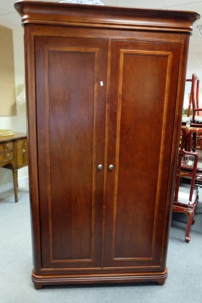 Modern quality 2 door mahogany wardrobe