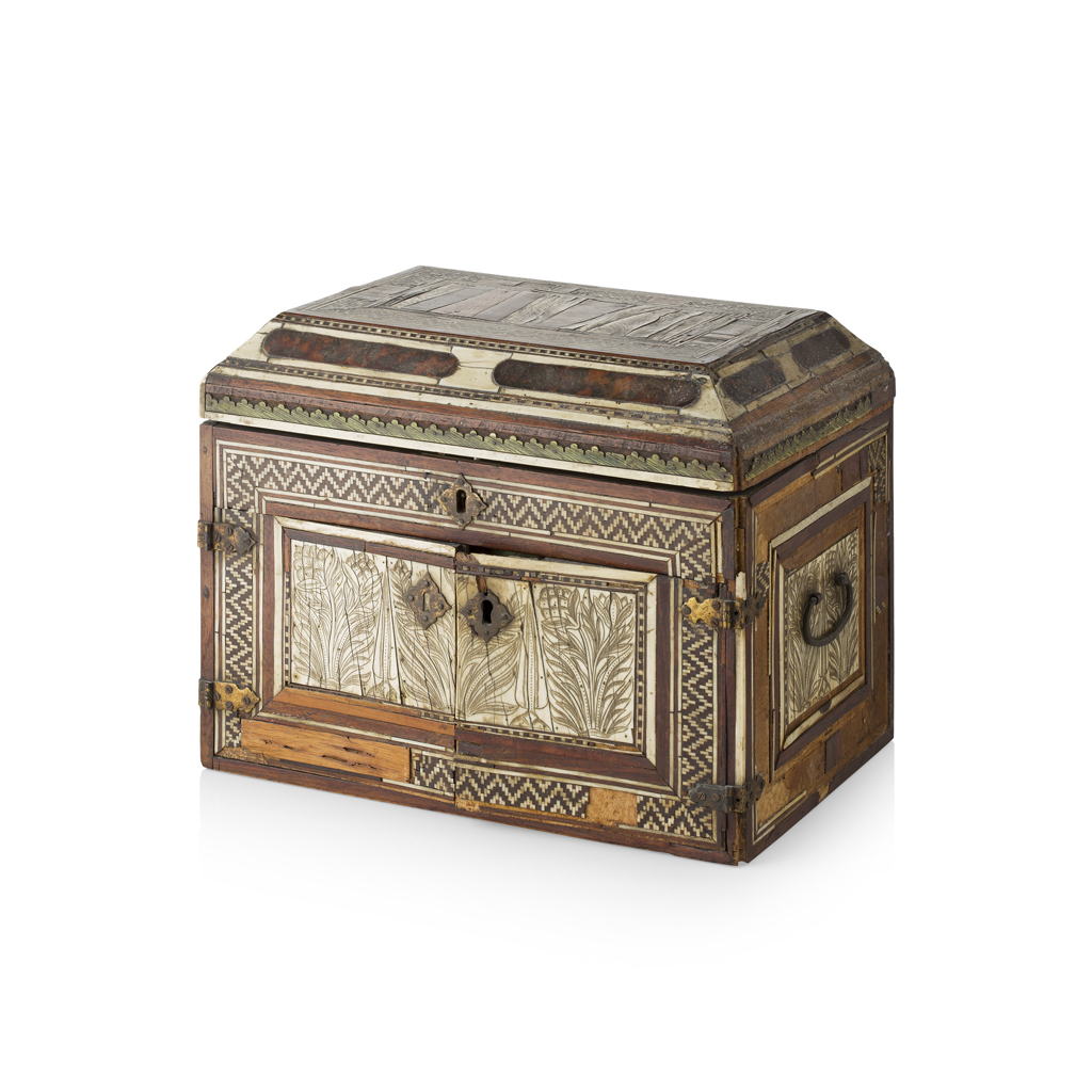 YOTTOMAN TORTOISESHELL BONE AND IVORY INLAID TABLE CABINET 18TH CENTURY