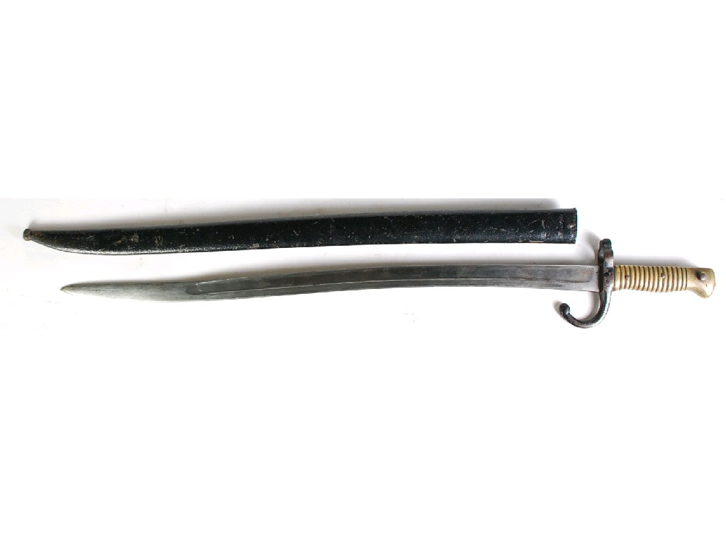 PROBABLY FRENCH LATE NINETEENTH CENTURY SWORD BAYONET with slightly curved