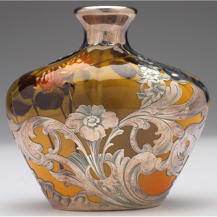 Exceptional Rookwood vase broad shape in a Standard glaze with