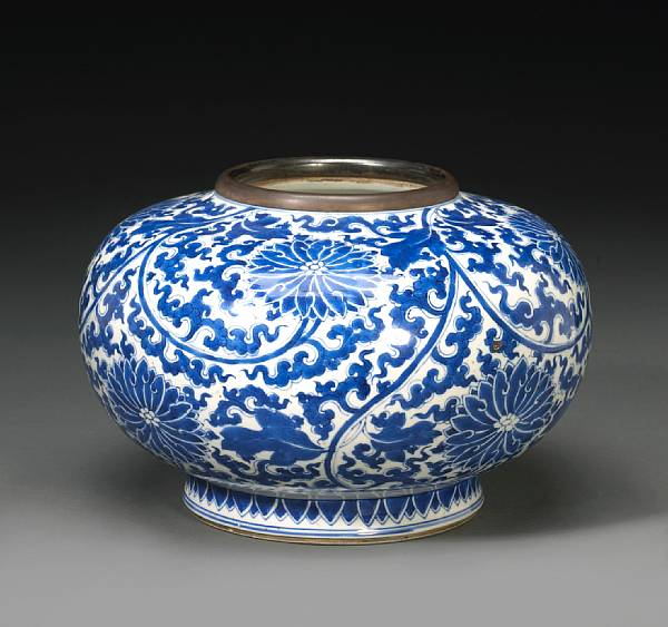 A blue and white porcelain vase Xuande Mark Transitional to