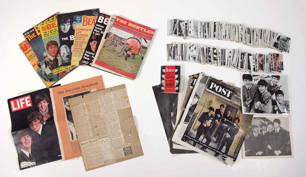 COLLECTION OF BEATLES TRADING CARDS MAGAZINES To include approx 259