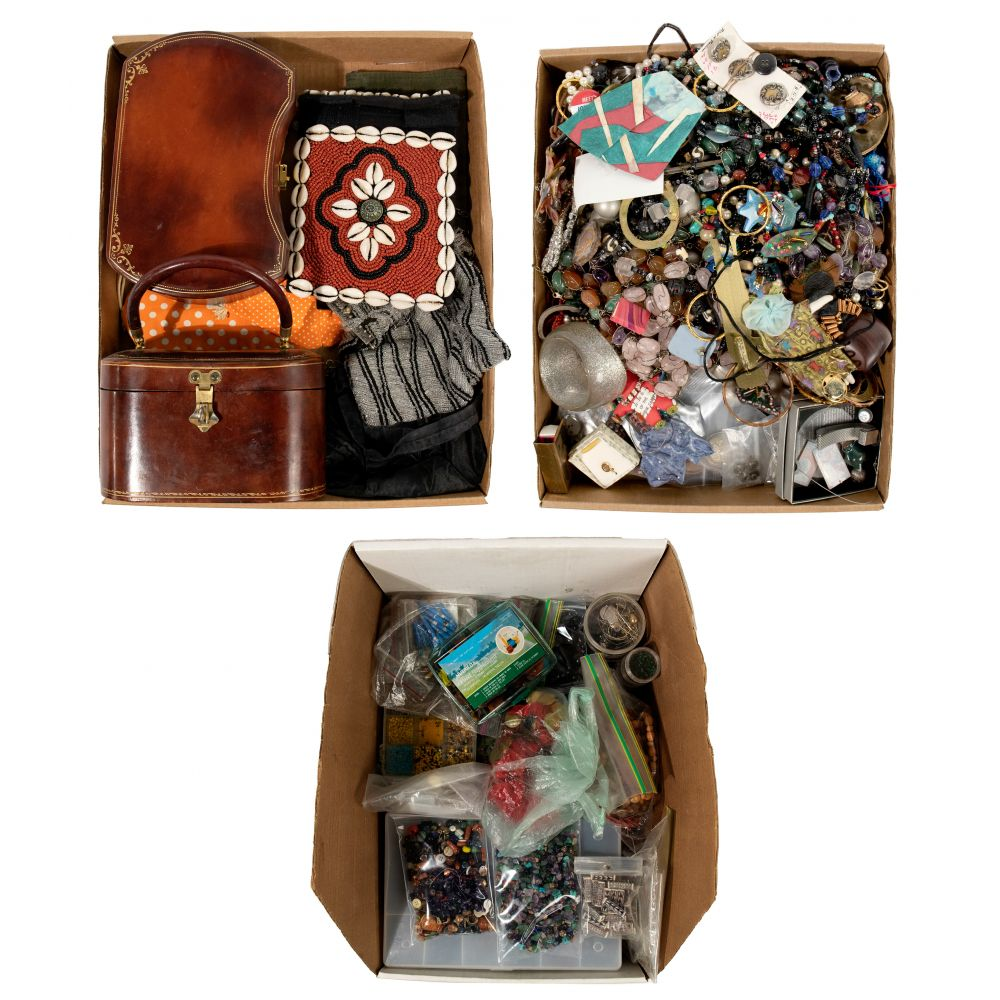 GOLD SILVER AND COSTUME JEWELRY AND BEAD ASSORTMENTIncluding in yellow