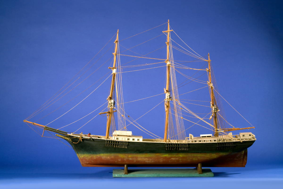 MODEL OF THE CLIPPER SHIP quot RED JACKET quot OF