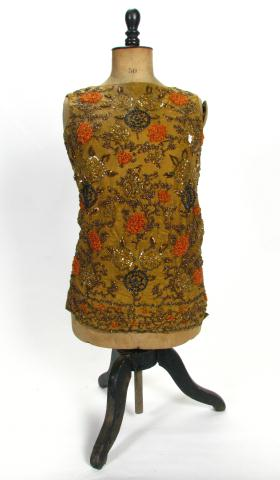 Sydney s of Los Angeles designer shell beaded with zippered
