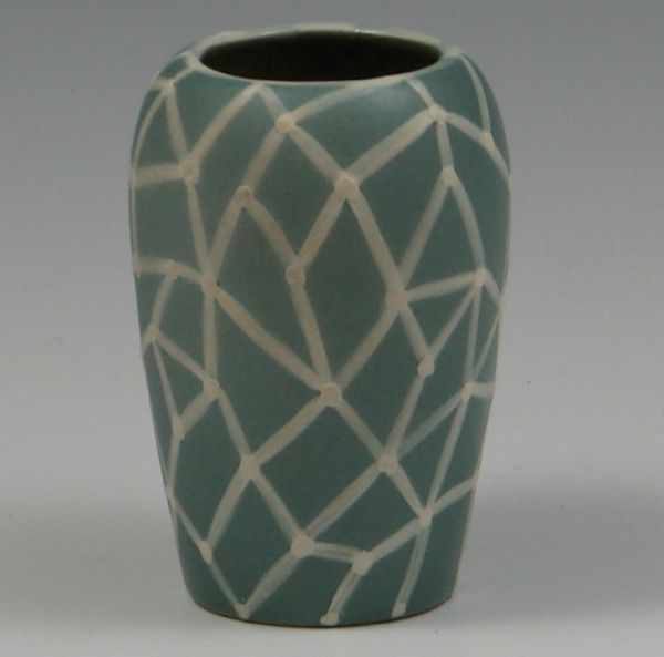 La Moro Vase marked die impressed La Moro 864 over
