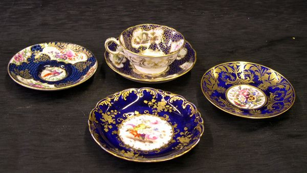 Group of Five English Porcelain Pieces consisting of a fine