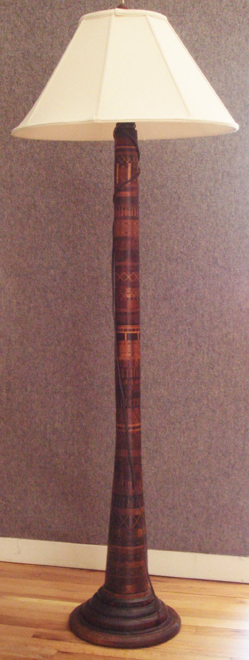 Medium Marquetry with various woods Dimensions 64 x 8 x