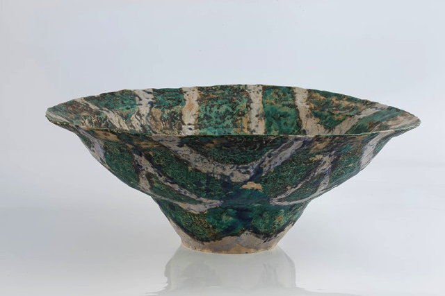 Julian King Salter British b 1954 Vase and two bowlscoil