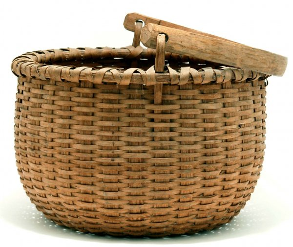 Large round splint basket Wood ears 1 wide carved one