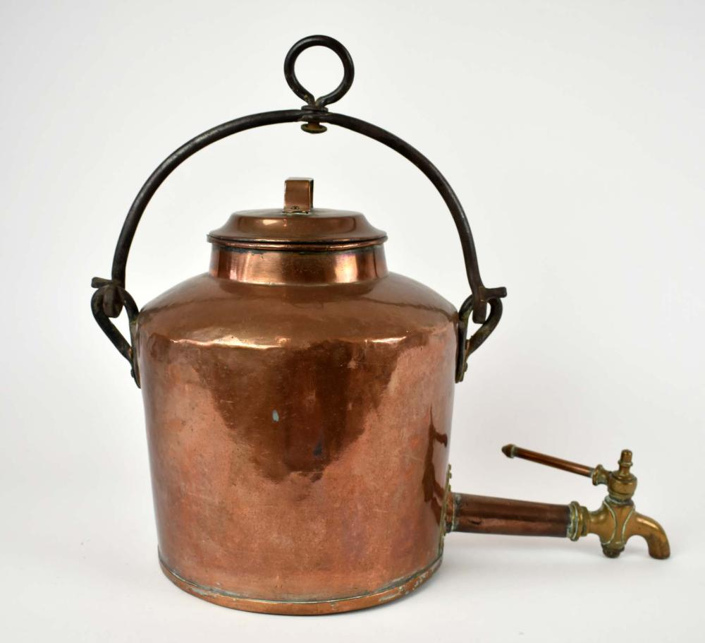 ENGLISH COPPER KETTLEProbably 19th Century With a long projecting brass