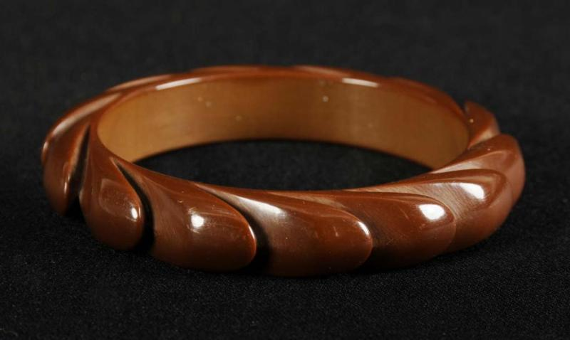 Bakelite Deeply Carved Brown Wave Carved Bracelet Condition Excellent Size