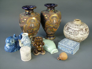A selection of Oriental ceramics to include a Korean pottery