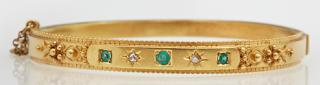 English Late Victorian 9K Yellow Gold Hinged Bangl English Late