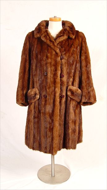 BROWN MINK COAT WITH LARGE RHINESTONE BUTTONS Car to full