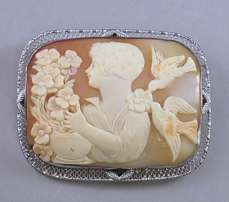 Shell carved Cameo Brooch wd 2 3 8 in