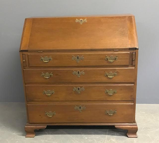 Pennsylvania Chippendale Walnut Slant Lid Desk Pennsylvania Chippendale walnut slant