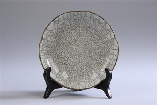 RARE CHINESE GEYAO PORCELAIN FOLIATE DISH Yuan Ming Dynasty 13th