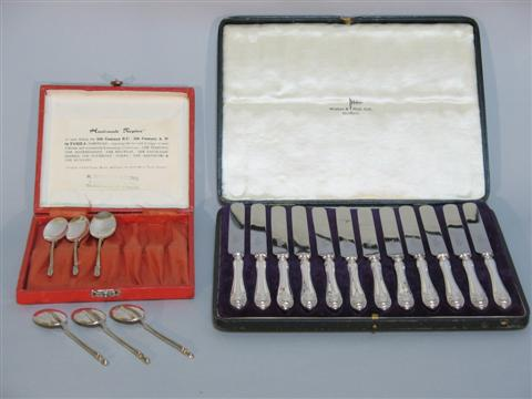 SET OF SIX TAXILAN SILVER SPOONS Fashioned in imitation of