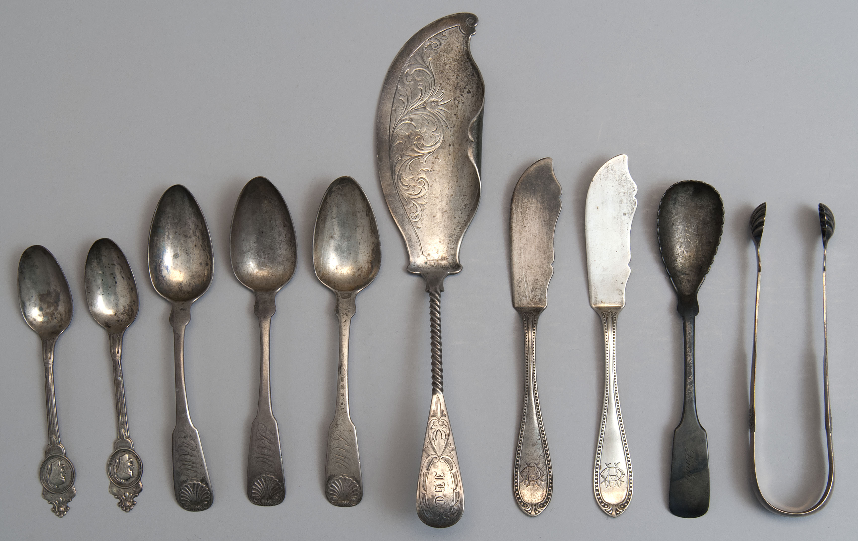 TEN PIECES OF AMERICAN SILVER FLATWARE 19th CenturyAll with various