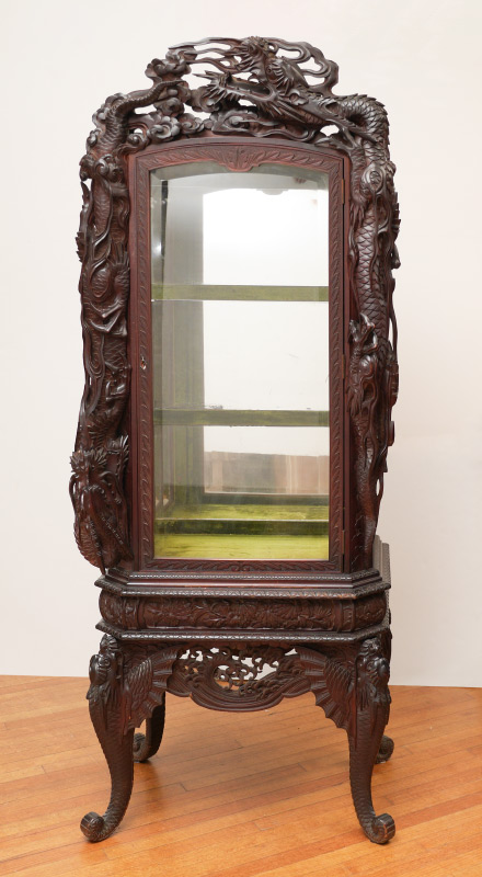 ORIENTAL CARVED DRAGON VITRINE DISPLAY CABINET Glass door encircled with