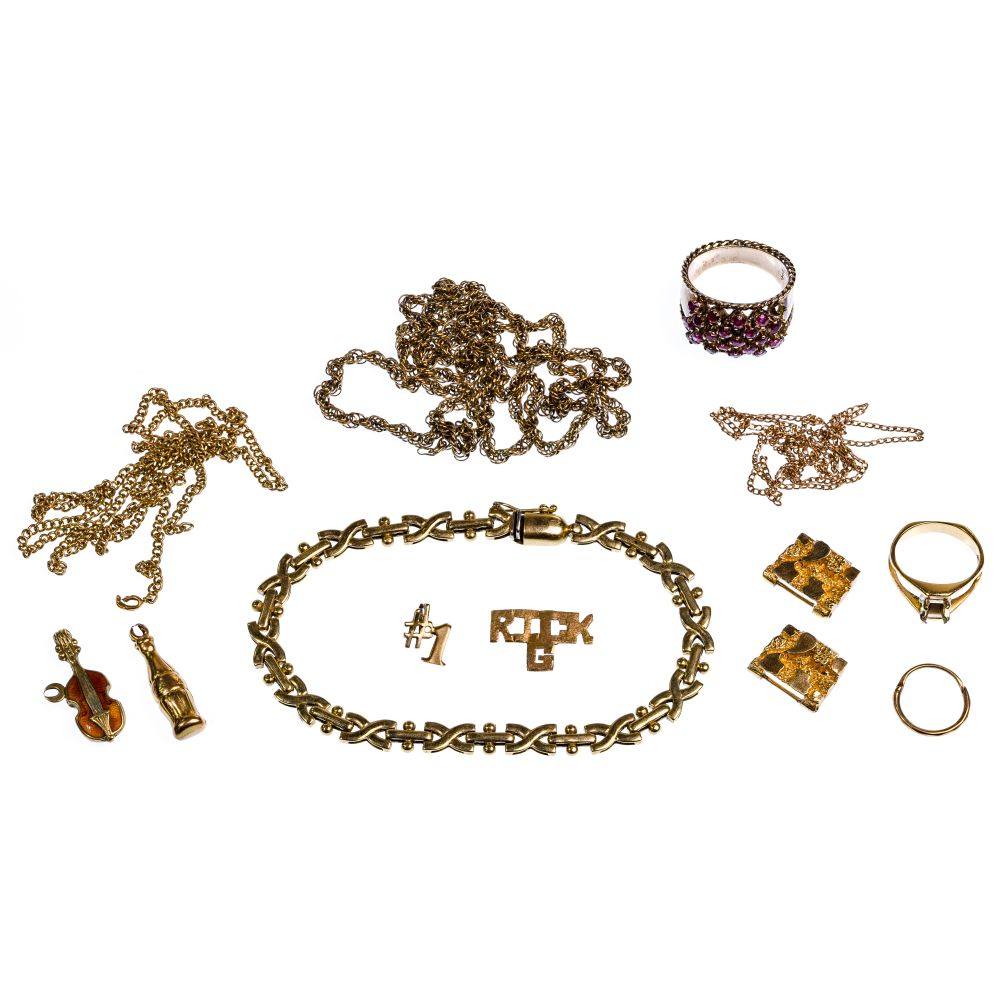 14K YELLOW GOLD SCRAP JEWELRY ASSORTMENT 13 items including a