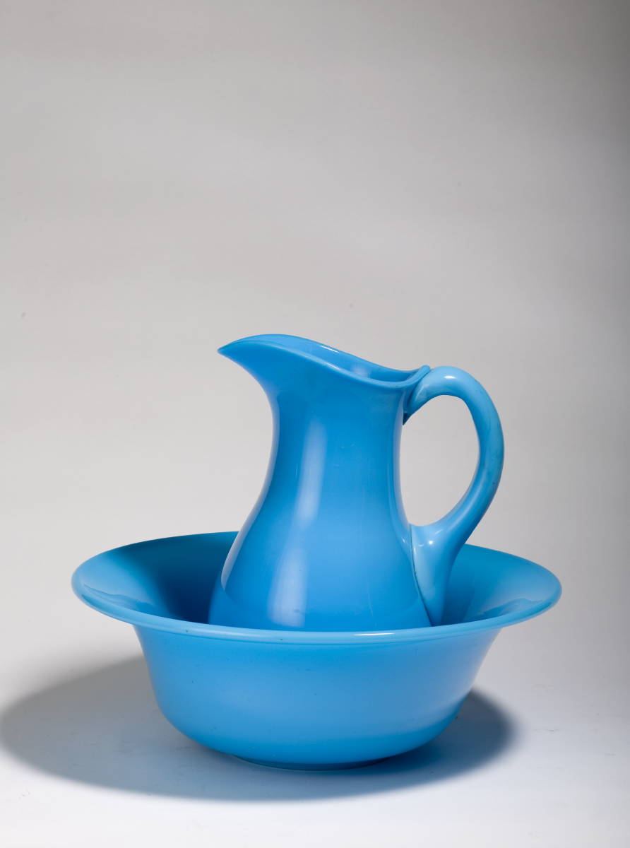 OPAQUE ROBIN quot S EGG BLUE GLASS PITCHER AND BOWL