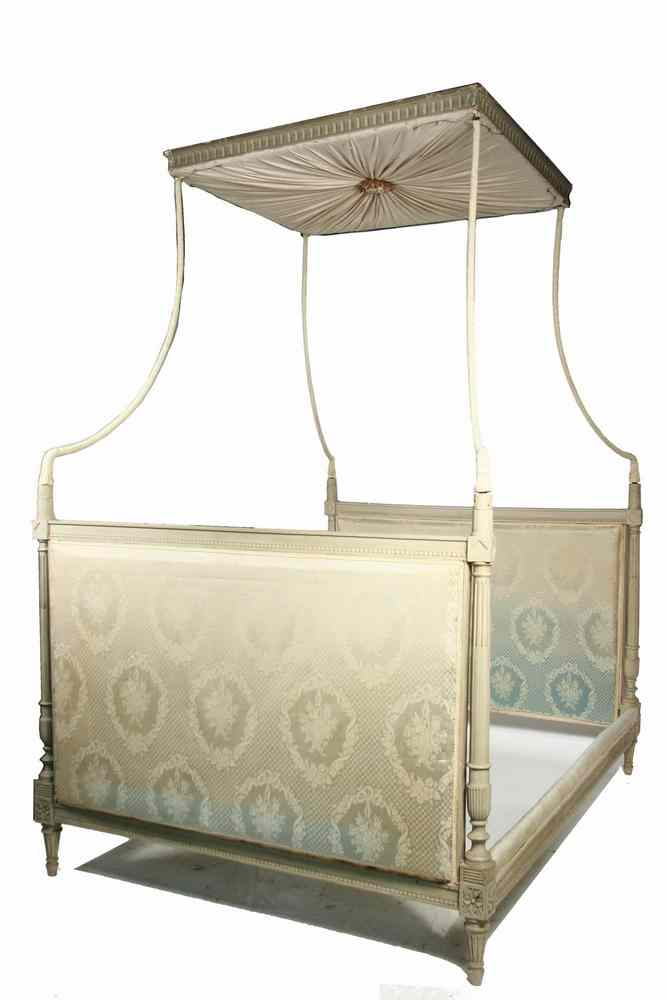 CANOPY BED 19th c fine French four post canopy bed