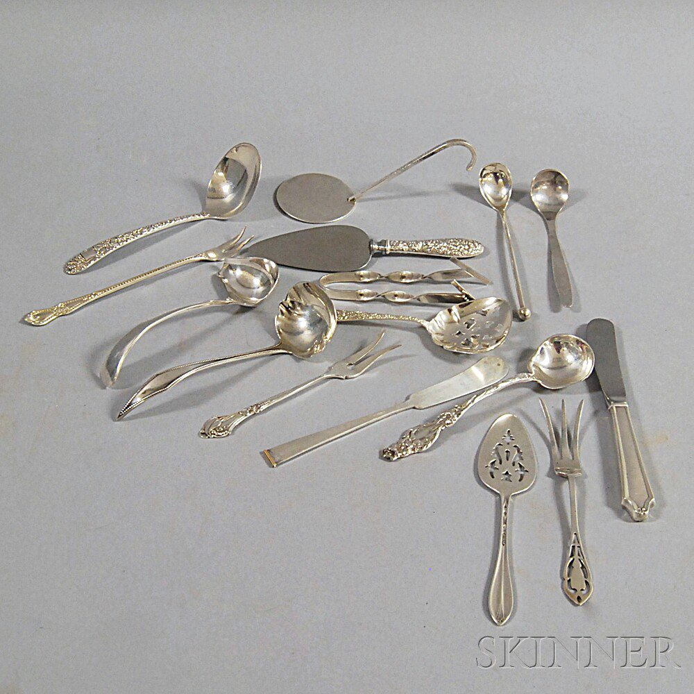 Fifteen Mostly Sterling Silver Flatware Items approx 7 0 troy