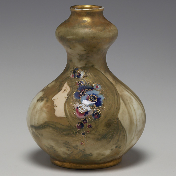 Excellent Amphora vase double gourd form with a nicely detailed