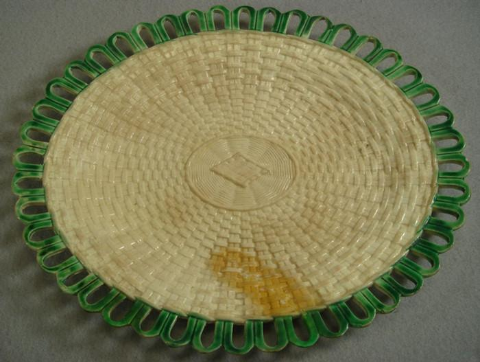 2 pr Leeds pearlware green featheredge oval reticulated basketweave trays