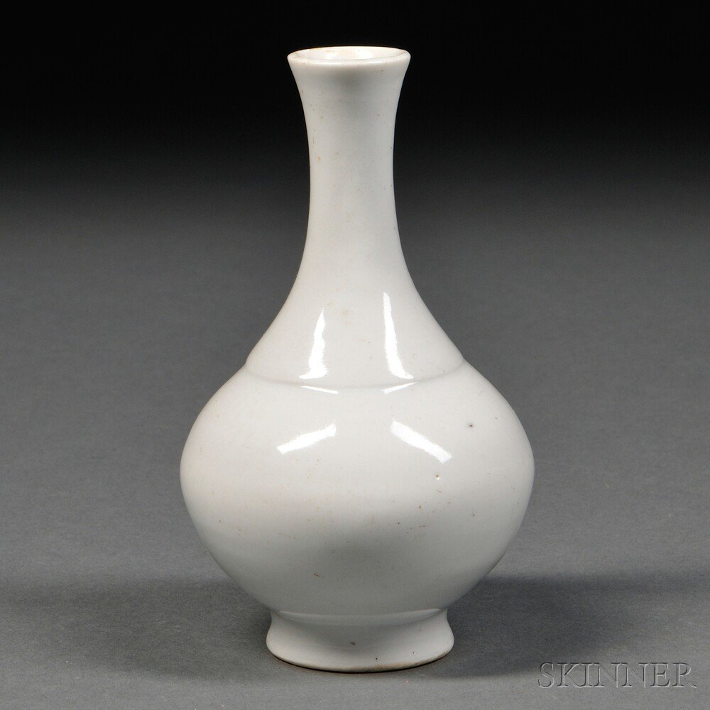 Small White Porcelain Vase China Ming Dynasty style bulbous shape