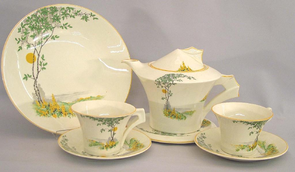 Wilkinson Daffodil part service printed with country landscapes comprising teapot