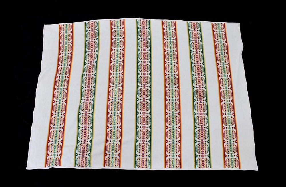 1930 Indian Ivory King Pendelton Blanket For your consideration is