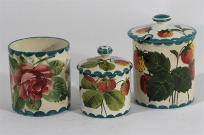 Wild Strawberry a Wemyss Pottery preserve pot and cover painted