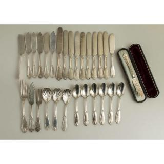Silver Flatware Gargoyle Pattern Assembled lot of 31 pieces silver