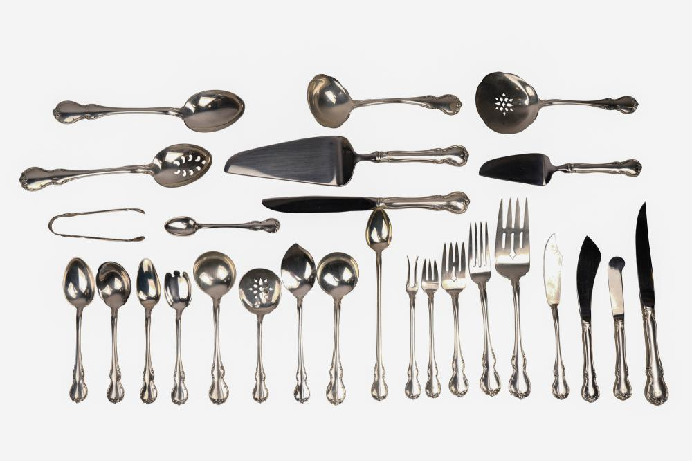 TOWLE STERLING FLATWARE SERVICEFrench Provincial pattern with maker s mark