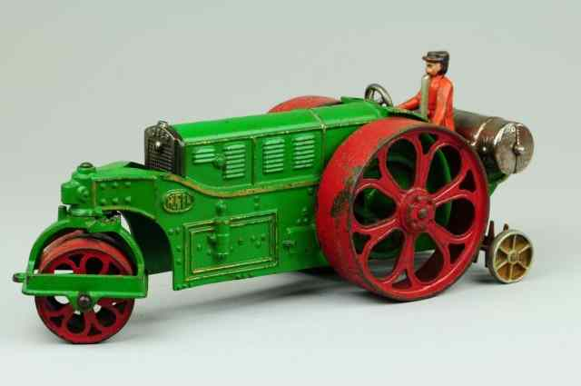 HUBER ROAD ROLLER Hubley large cast iron road work vehicle