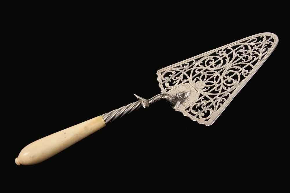 STERLING CAKE SERVER 1775 London Sterling Silver Cake Server by