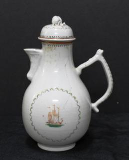18th Century Chinese Export Porcelain Coffee Pot Circa 1775 of