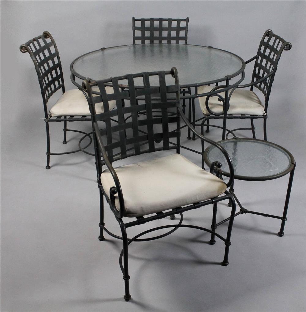 BROWN JORDAN FLORENTINE CIRCULAR GLASS TOPPED ALUMINUM TABLE FOUR CHAIRS