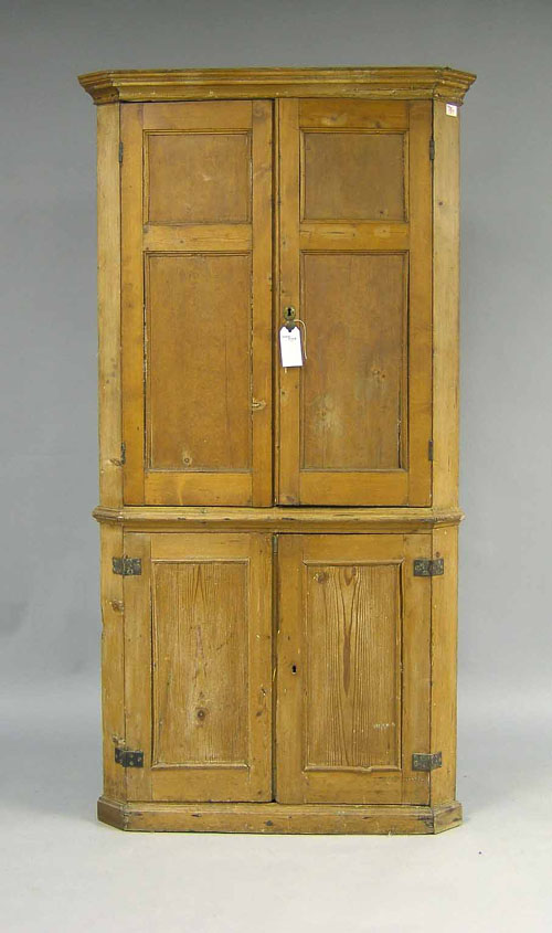 Small pine corner cupboard ca 1785 with 2 paneled doors