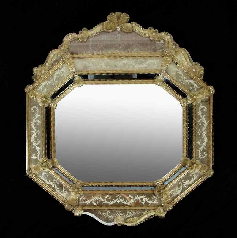 ITALIAN VENETIAN ENGRAVED GLASS MIRROR Octagonal shaped center plate framed