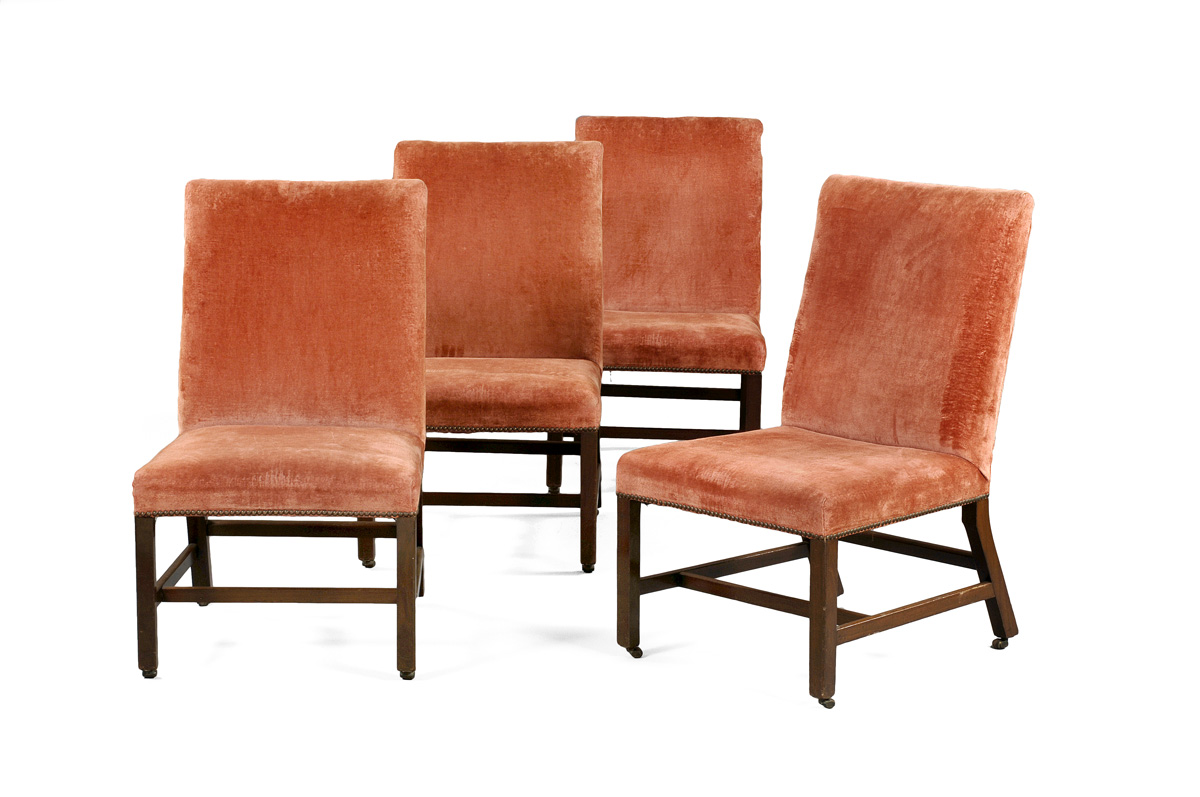 SET OF FOUR CHIPPENDALE STYLE MAHOGANY BACKSTOOLS