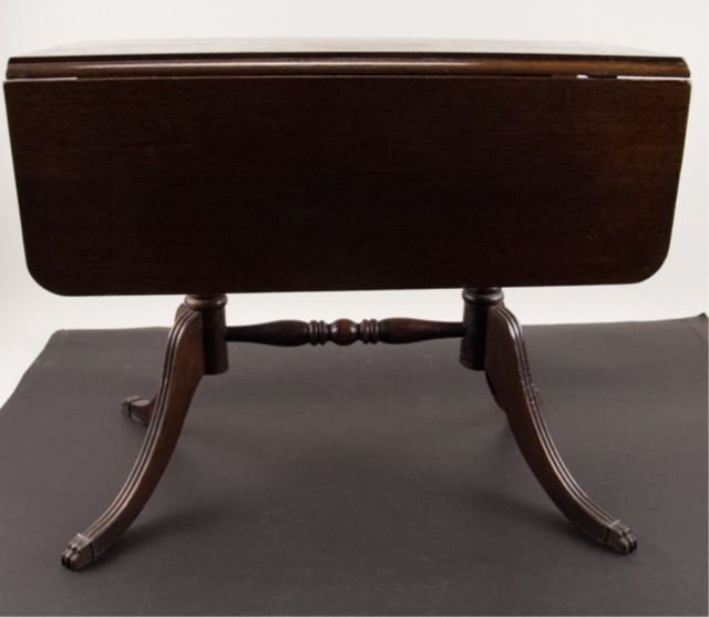 Small Drop Leaf Table Worn finish 19 1 2 H