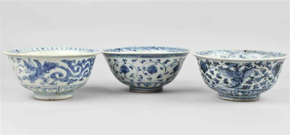 THREE BLUE AND WHITE BOWLS MING DYNASTY all potted with