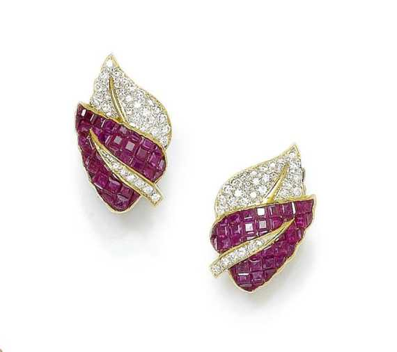 RUBY AND BRILLIANT CUT DIAMOND CLIP EARRINGS Yellow gold 750